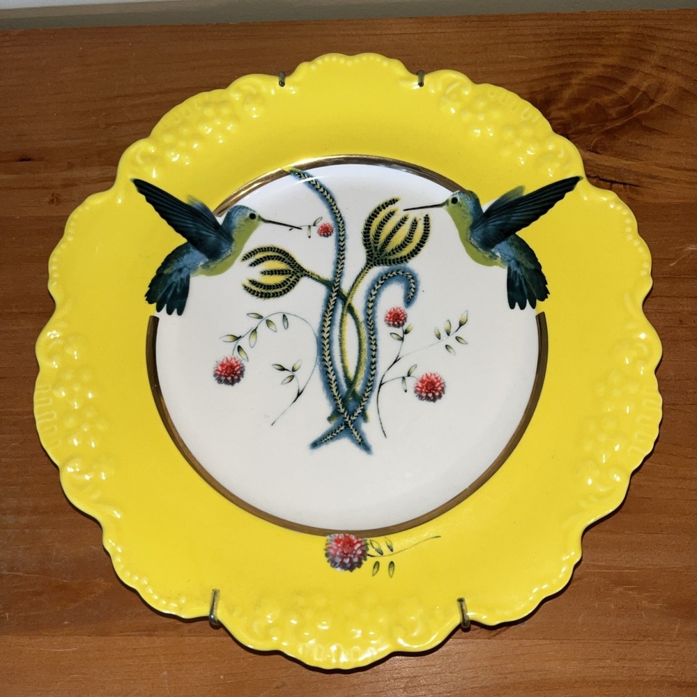 Anthropologie LOU ROTA Nature Table Yellow Hummingbirds 9" Salad Dessert Plate